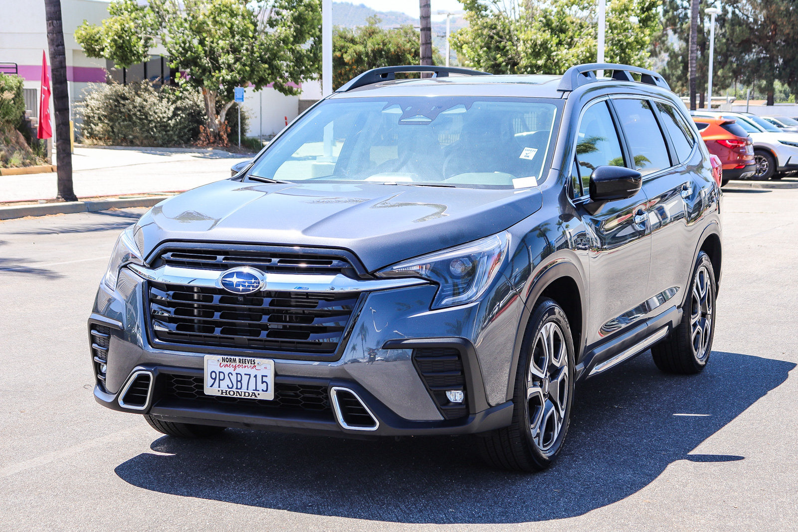 Used 2024 Subaru Ascent Touring AWD/4WD image 3