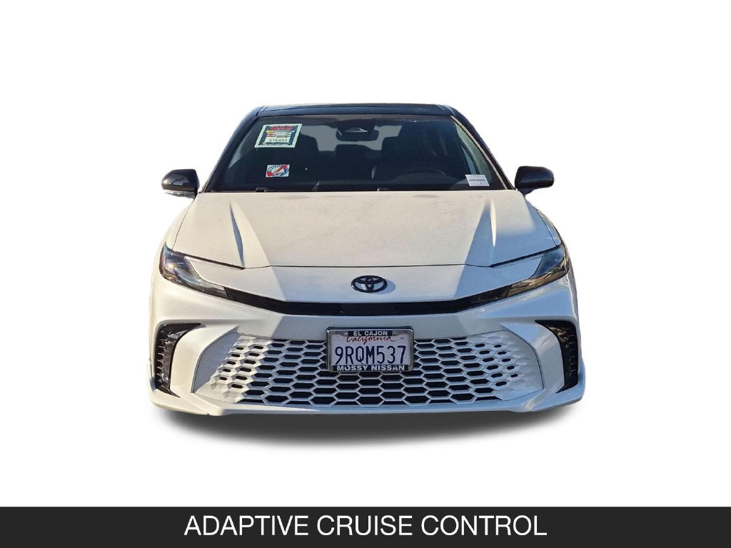 Used 2025 Toyota Camry XSE FWD image 4