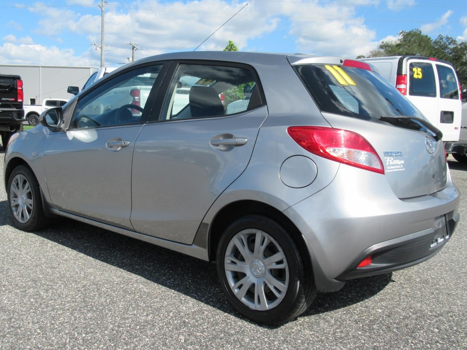 Used 2011 MAZDA MAZDA2 Sport FWD image 5