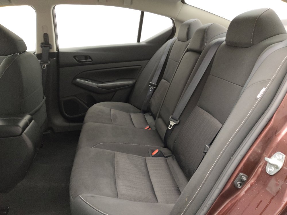 Used 2024 Nissan Altima 2.5 SV image 18