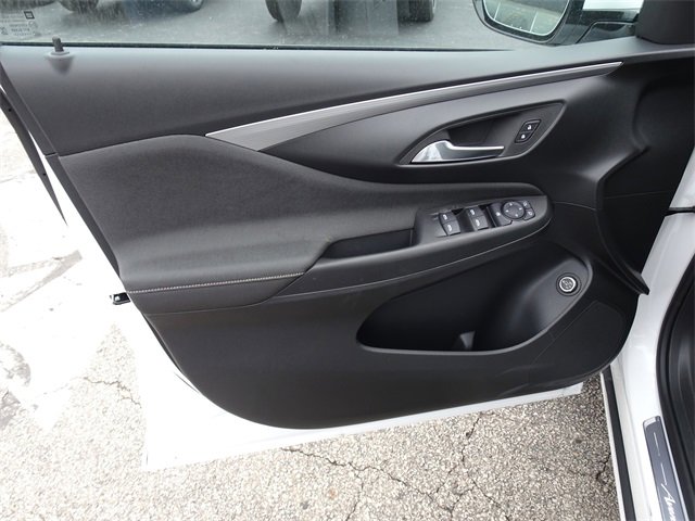 New 2026 Buick Envista Avenir image 14