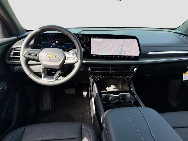 New 2026 Chevrolet Traverse LT w/ Driver Confidence Package AWD/4WD image 24