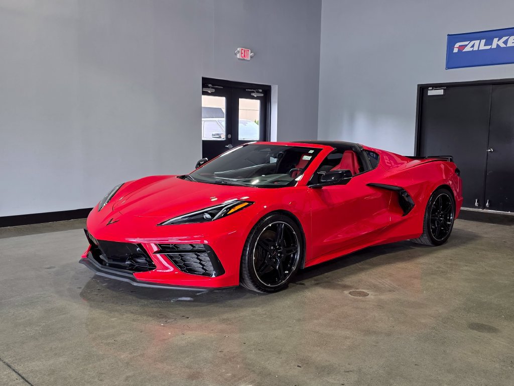 Used 2024 Chevrolet Corvette Stingray Preferred Cpe w/ Z51 Performance Package RWD image 4