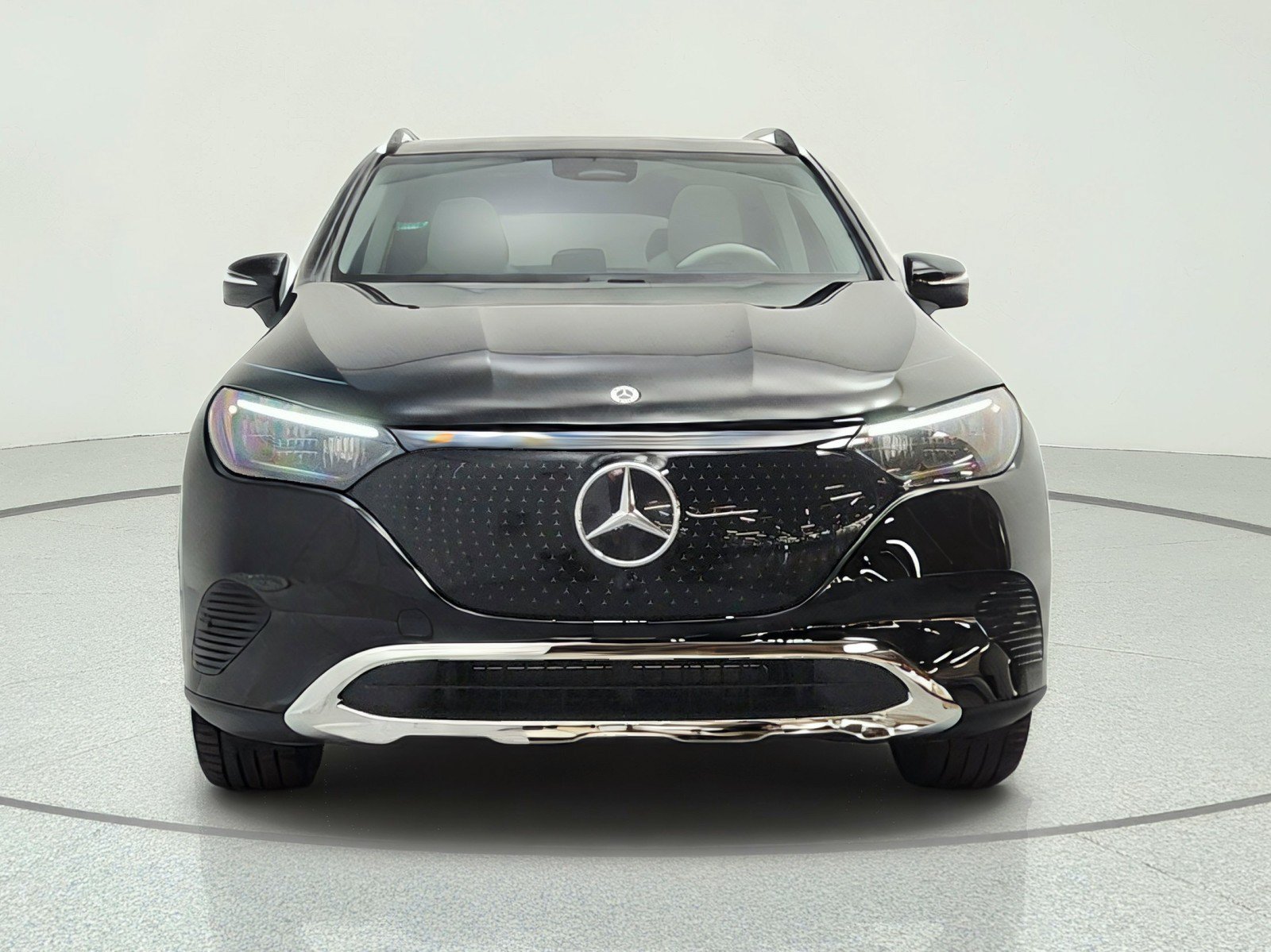 New 2027 Mercedes-Benz EQE 320+ SUV image 2
