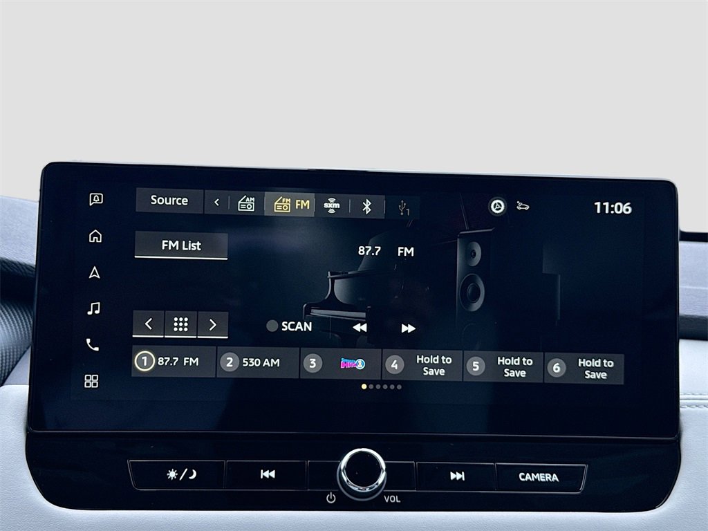 New 2025 Mitsubishi Outlander SE image 15