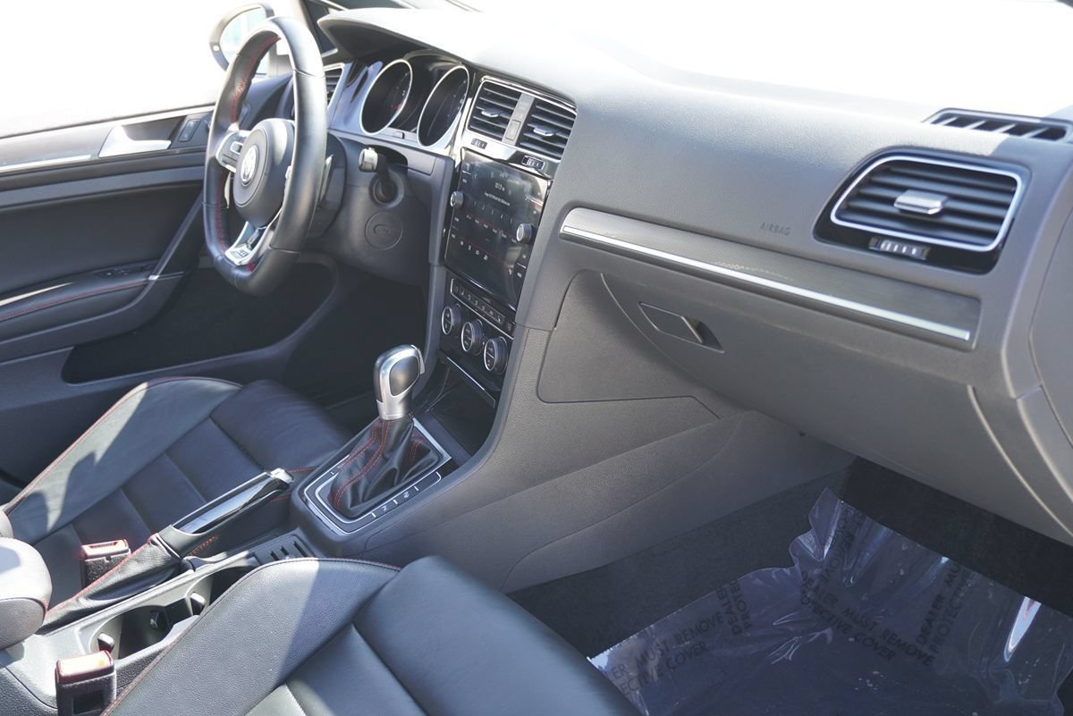 Used 2019 Volkswagen GTI SE FWD image 16