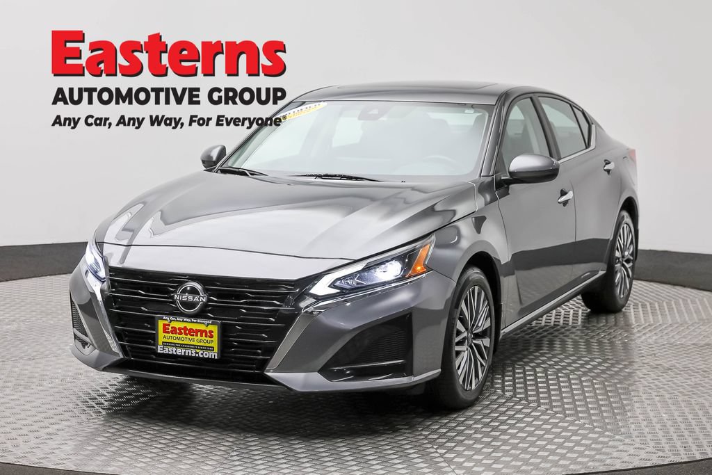 Used 2024 Nissan Altima 2.5 SV w/ SV Premium Package