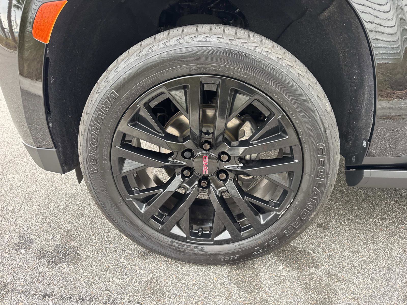 Used 2021 GMC Yukon XL Denali w/ Denali Ultimate Package image 10