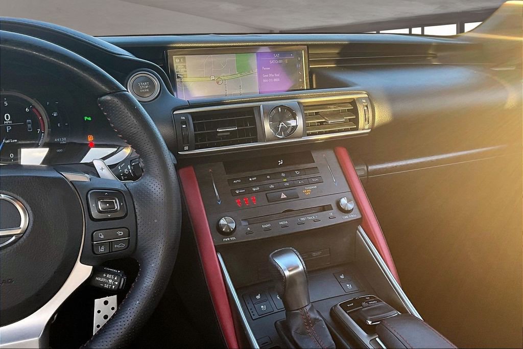 Used 2019 Lexus IS 300 image 9