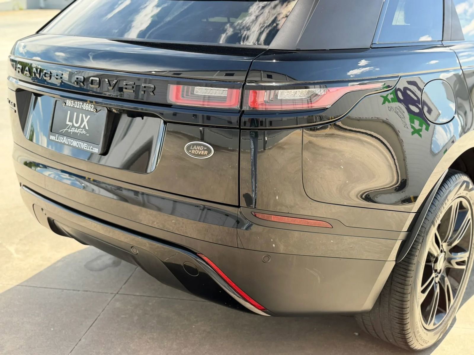 Used 2020 Land Rover Range Rover Velar S AWD/4WD image 8