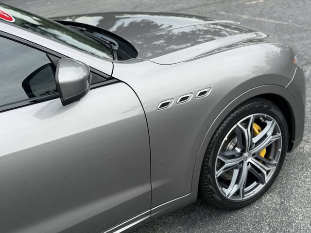 Used 2019 Maserati Levante GTS AWD/4WD image 9