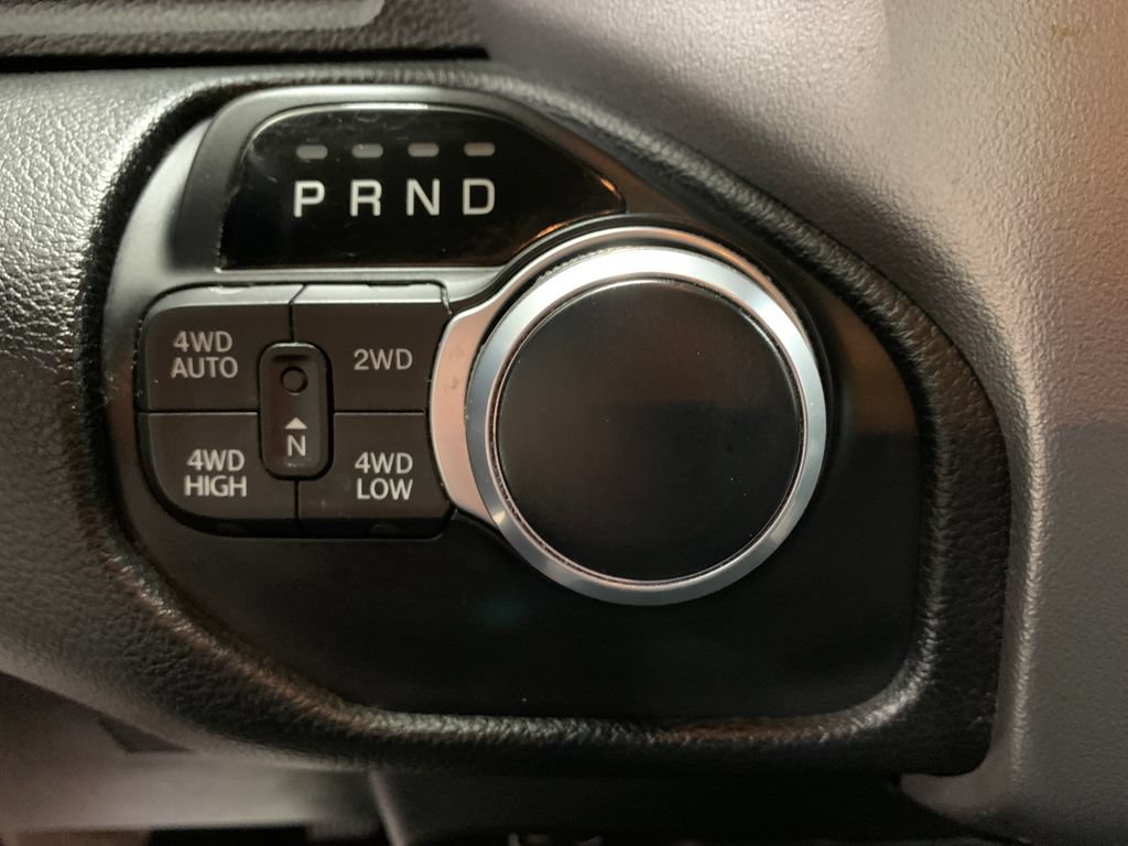 Used 2020 RAM 1500 Big Horn AWD/4WD image 30