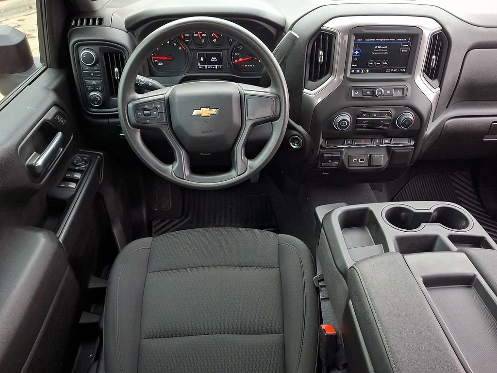 Used 2025 Chevrolet Silverado 2500 Custom image 11