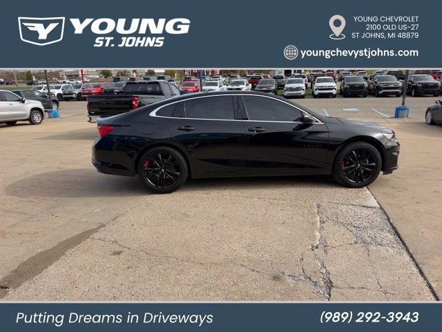 Used 2018 Chevrolet Malibu LT w/ Redline Edition FWD image 4