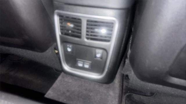 Used 2018 Dodge Charger GT image 26