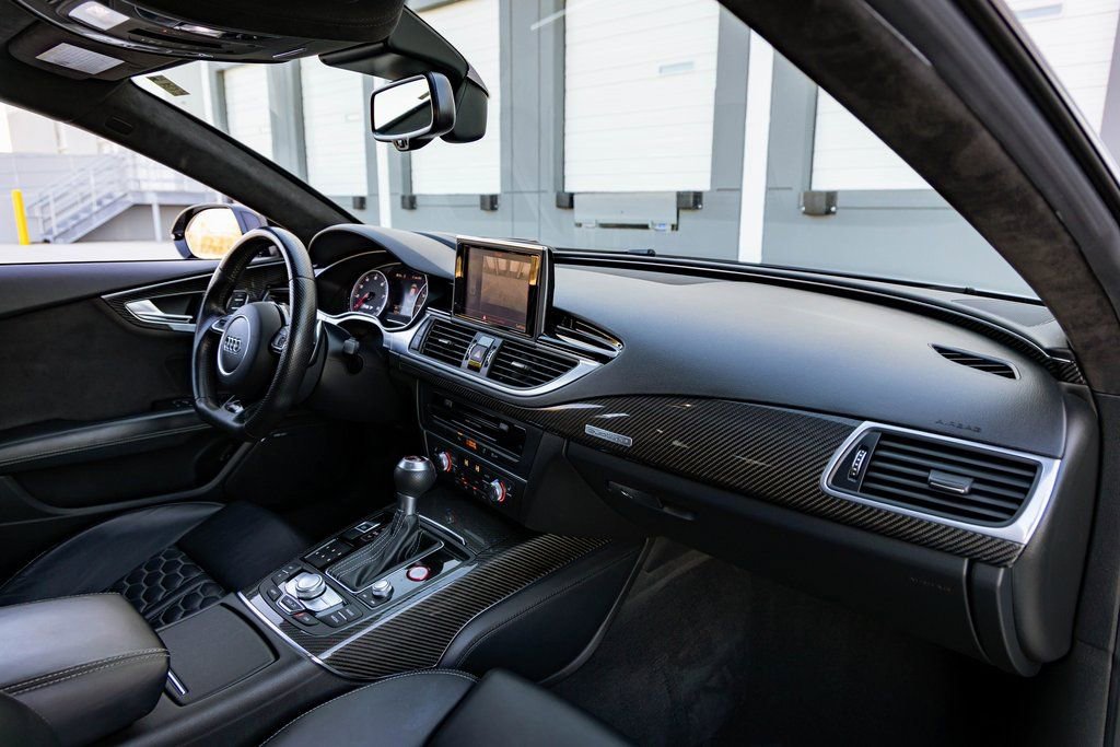 Used 2017 Audi RS 7 Prestige w/ Carbon-Optic Package image 23