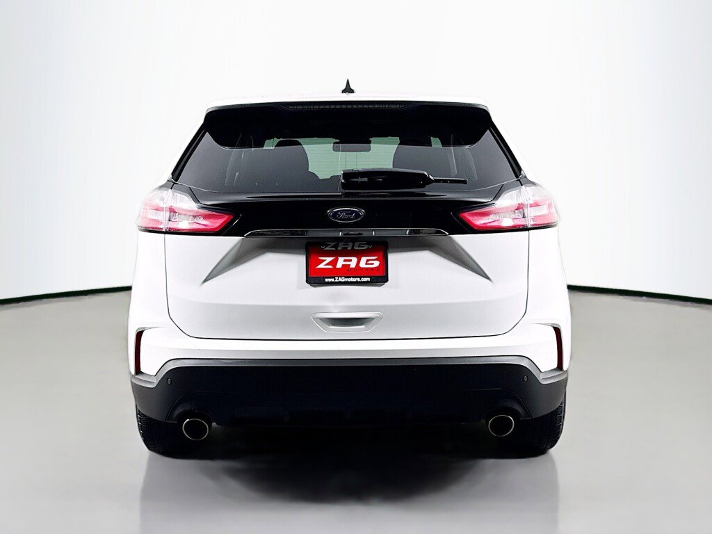 Used 2019 Ford Edge SE w/ SE Fleet Driver's Package FWD image 4