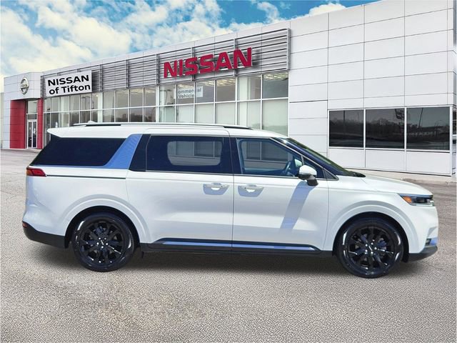 Used 2024 Kia Carnival SX FWD image 3