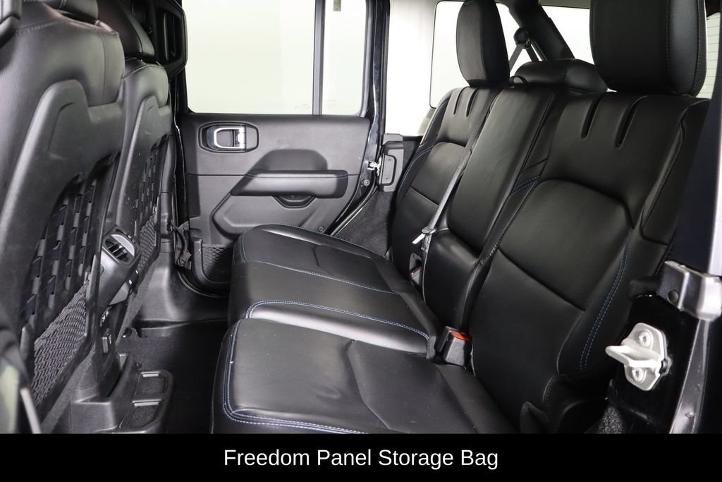 Used 2023 Jeep Wrangler Unlimited Rubicon 4xe w/ Cold Weather Group AWD/4WD image 16