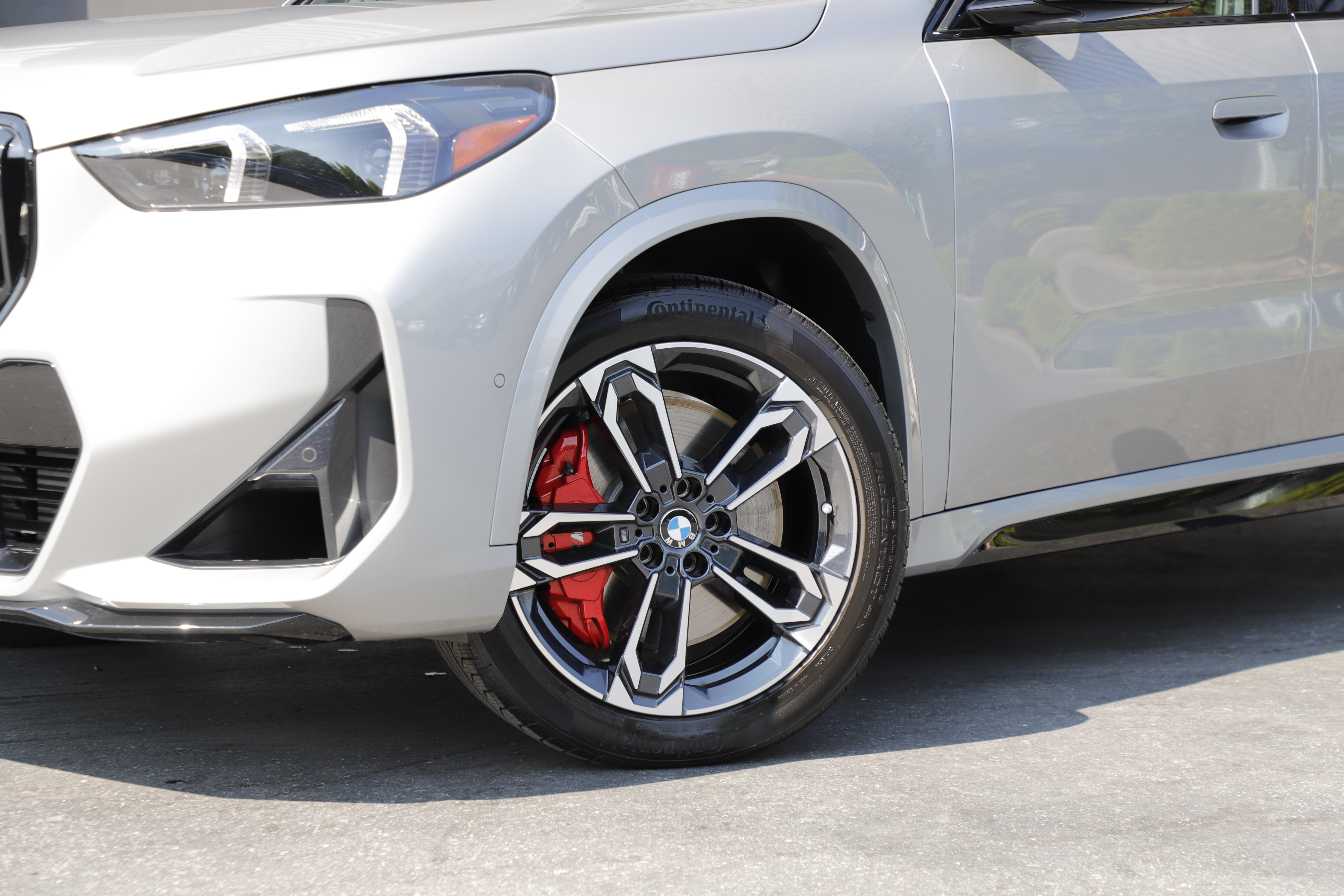 Used 2025 BMW X1 M35i w/ Premium Package AWD/4WD image 2