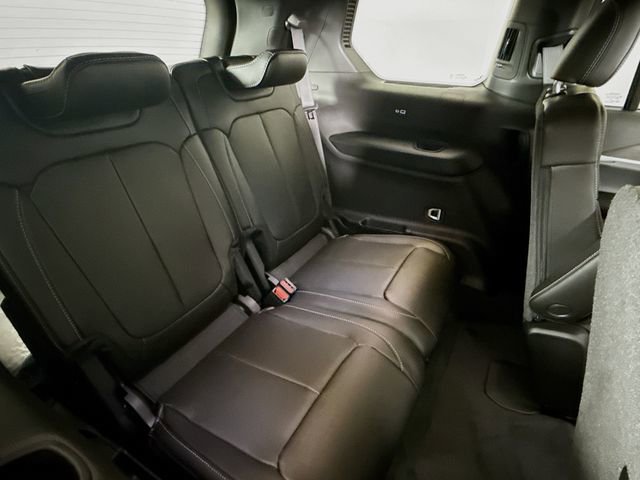 New 2025 Jeep Grand Cherokee L Limited image 28