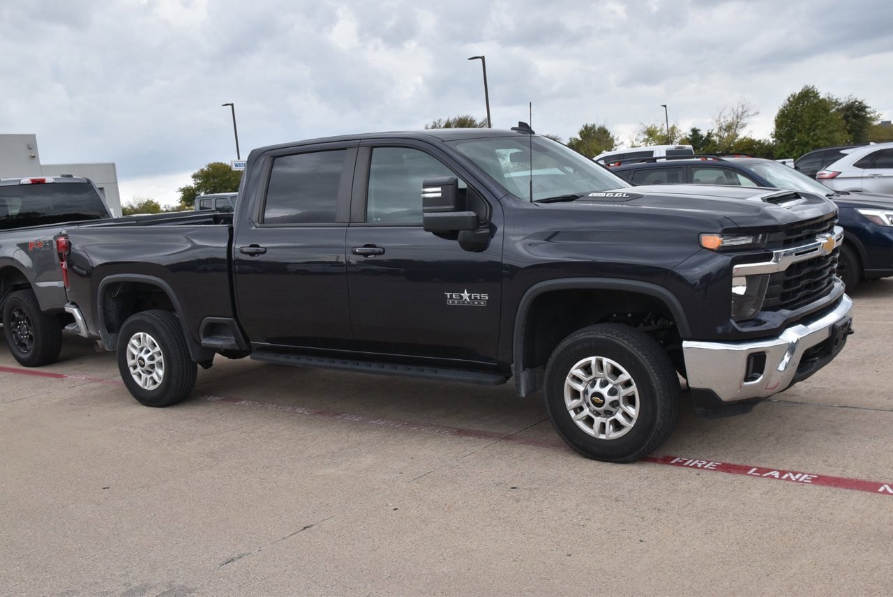 Used 2024 Chevrolet Silverado 2500 LT w/ Texas Edition RWD image 5
