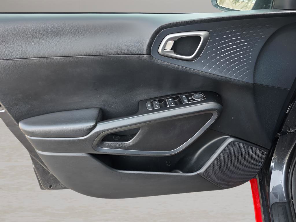 Used 2022 Kia Soul GT-Line image 17