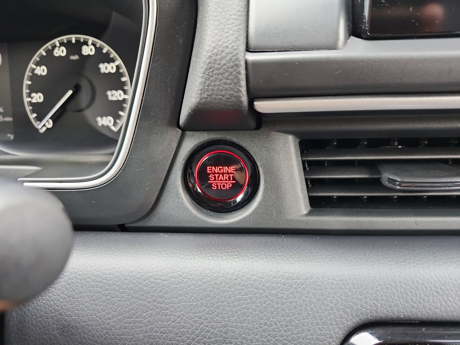 Used 2023 Honda Pilot Touring image 23