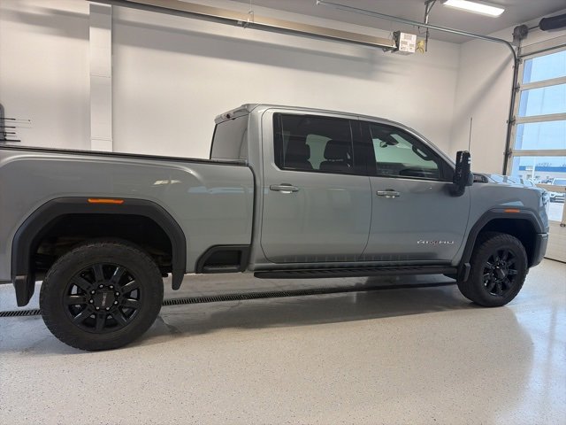 Used 2024 GMC Sierra 2500 AT4 image 9
