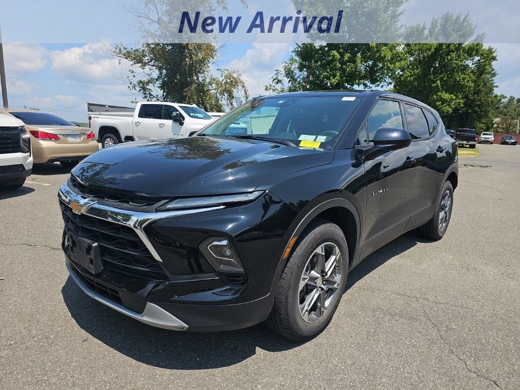 Used 2025 Chevrolet Blazer LT