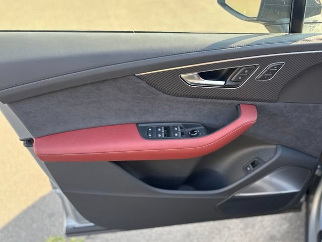 New 2026 Audi SQ7 Prestige AWD/4WD image 11