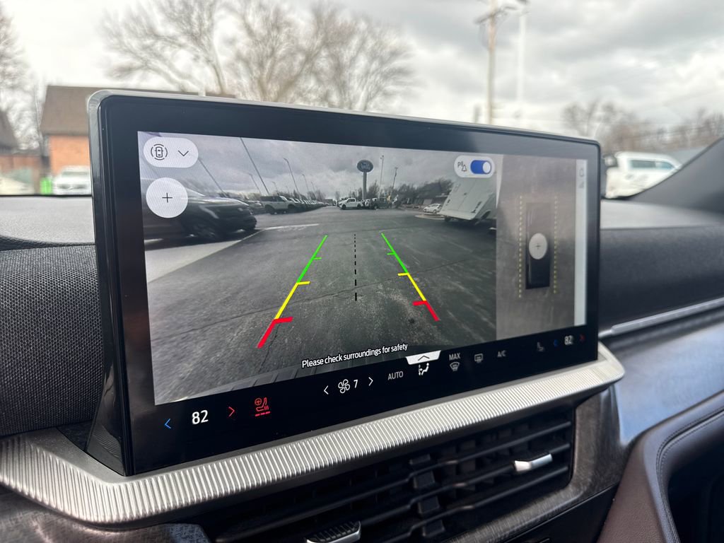 Used 2025 Ford Explorer Platinum w/ Ultimate Package AWD/4WD image 45