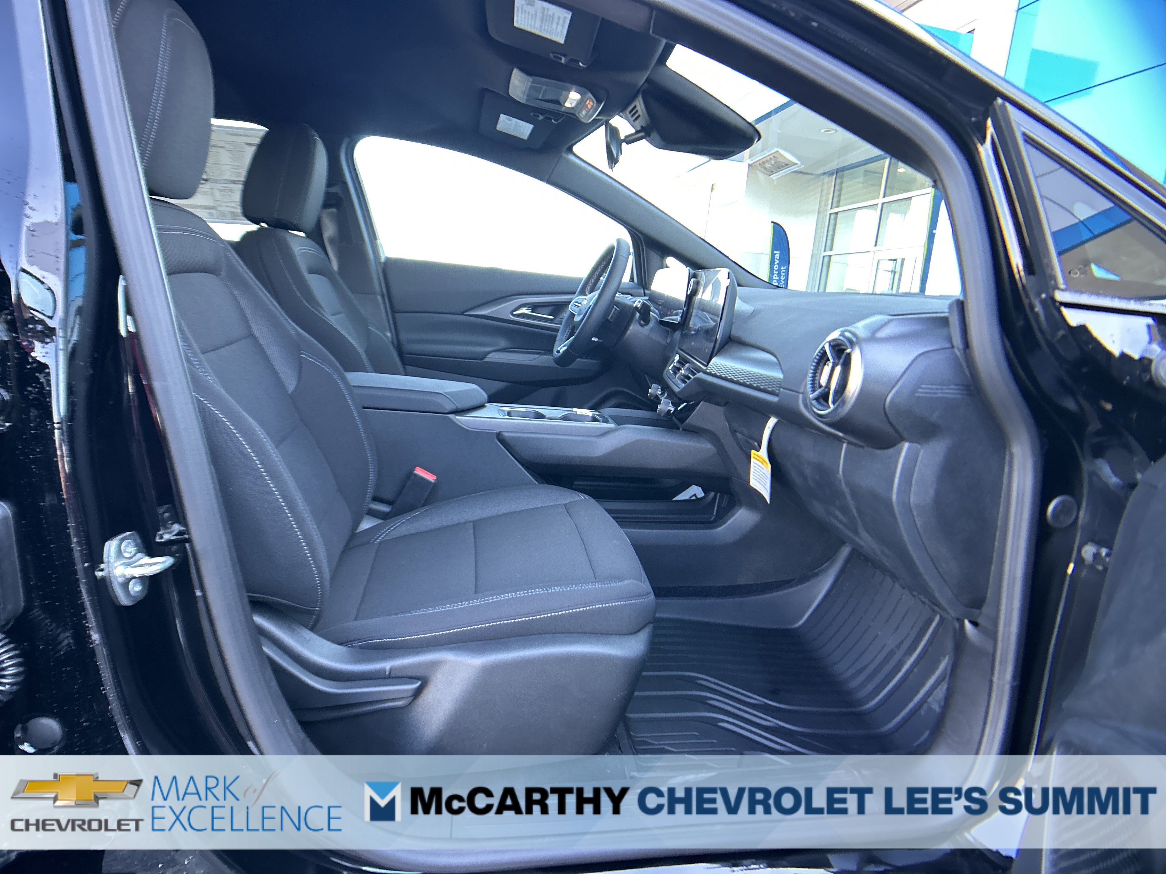 New 2026 Chevrolet Equinox EV LT w/ Comfort Package AWD/4WD image 41