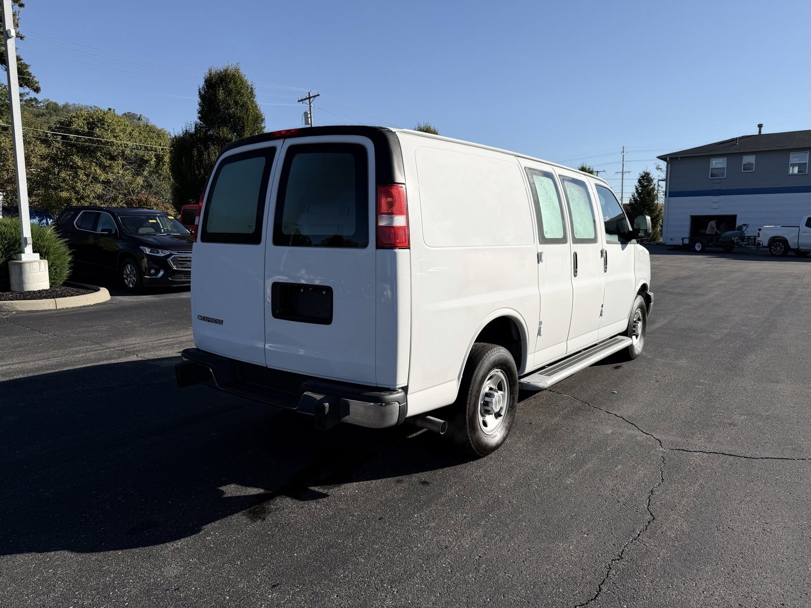 Used 2023 Chevrolet Express 2500 w/ Driver Convenience Package image 3