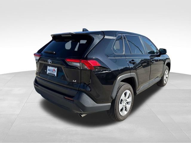 Used 2024 Toyota RAV4 LE image 8