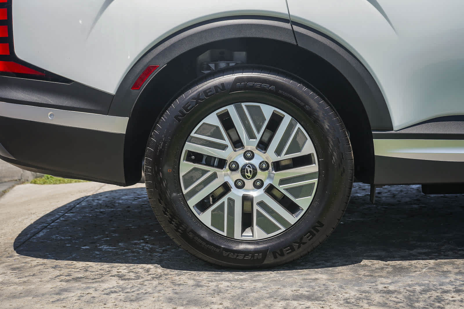 New 2026 Hyundai Palisade SEL Premium FWD image 8