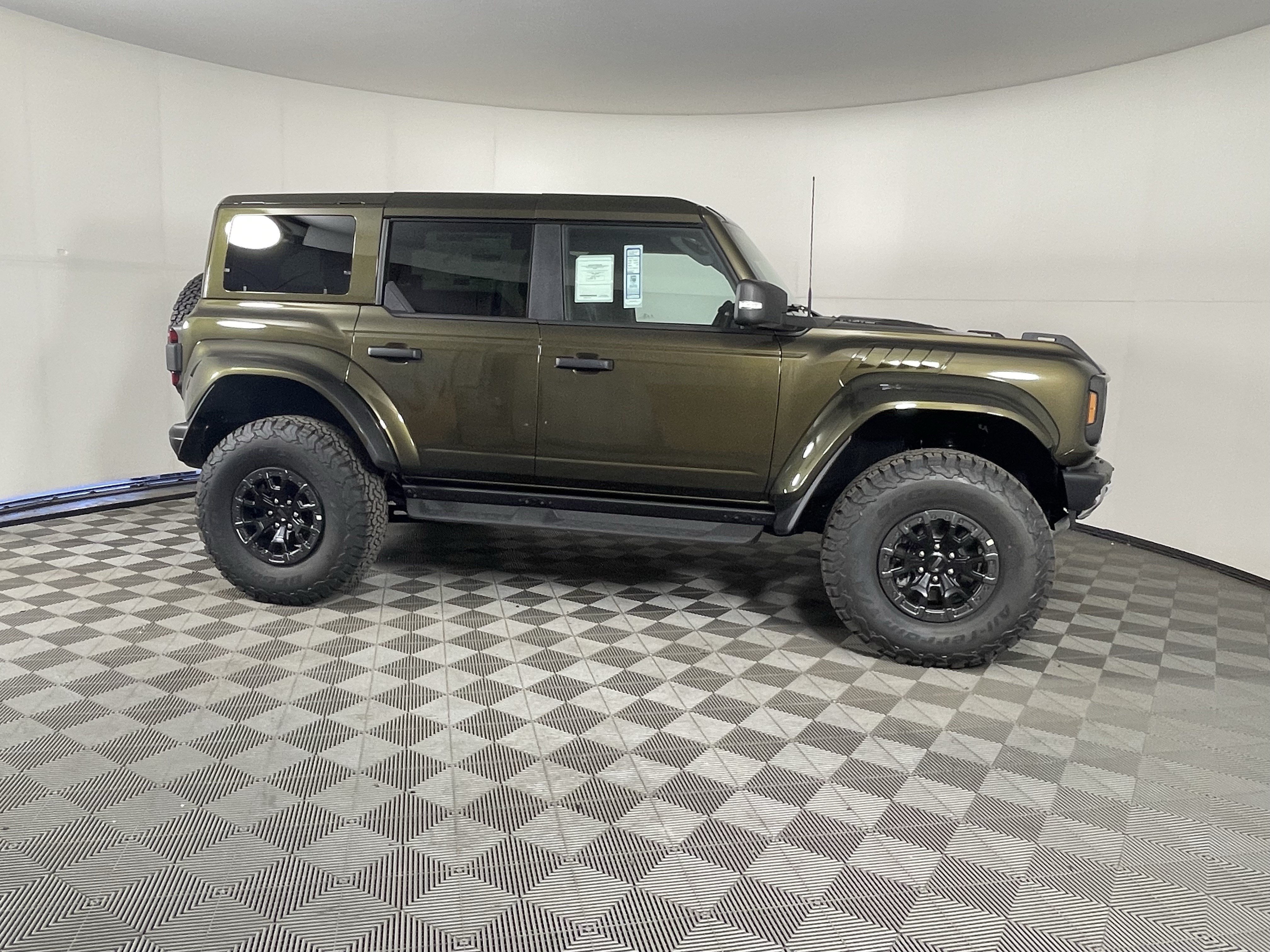 New 2026 Ford Bronco Raptor w/ Interior Carbon Fiber Pack AWD/4WD image 6