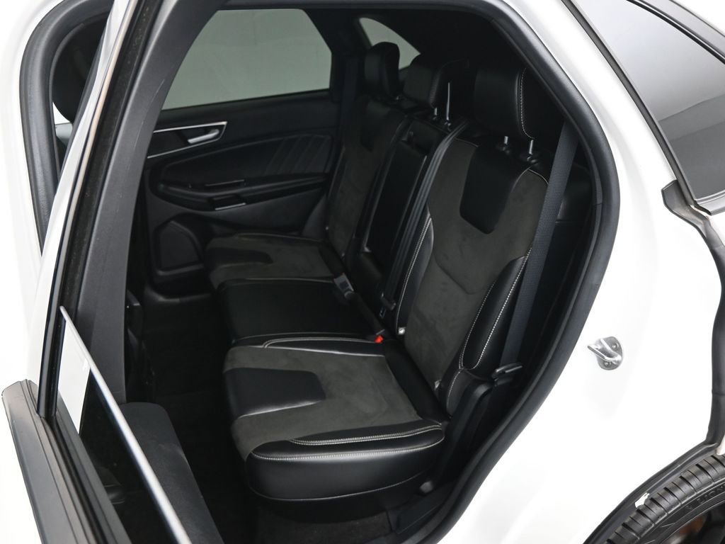 Used 2020 Ford Edge ST w/ Equipment Group 401A image 13