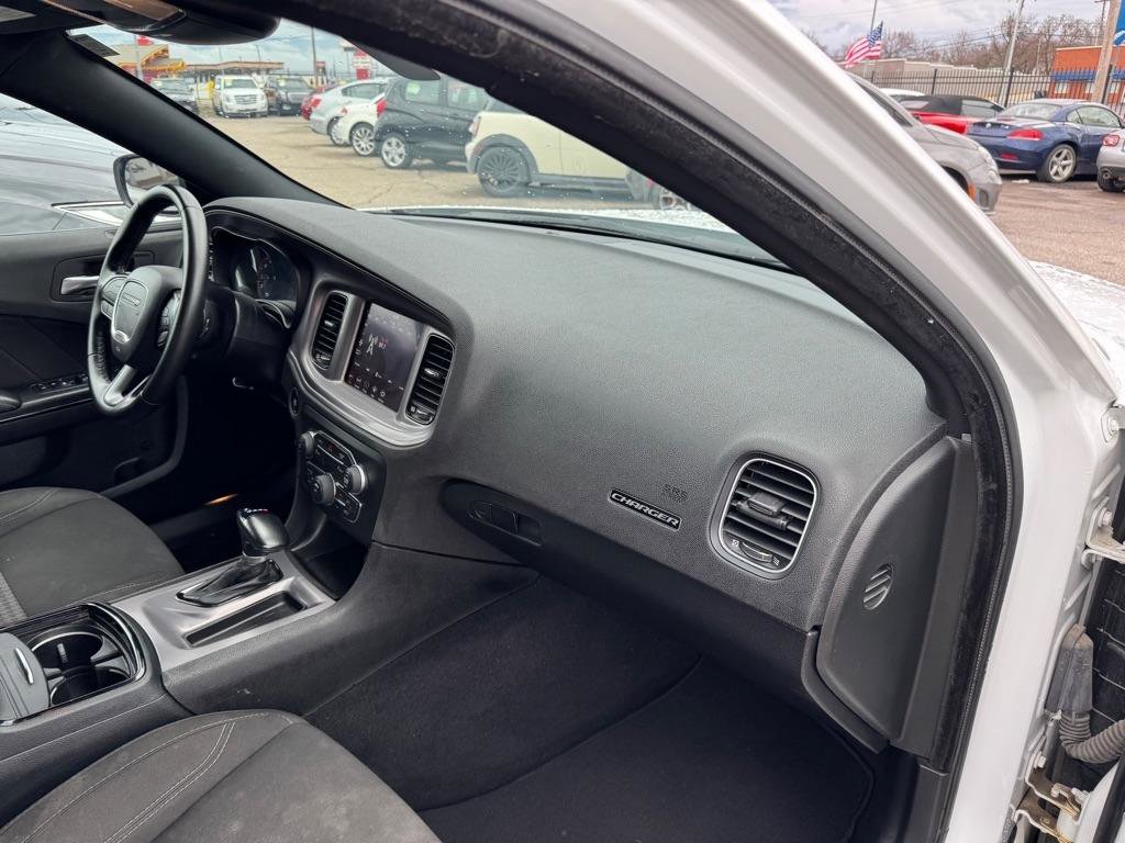 Used 2023 Dodge Charger SXT w/ Blacktop Package image 13