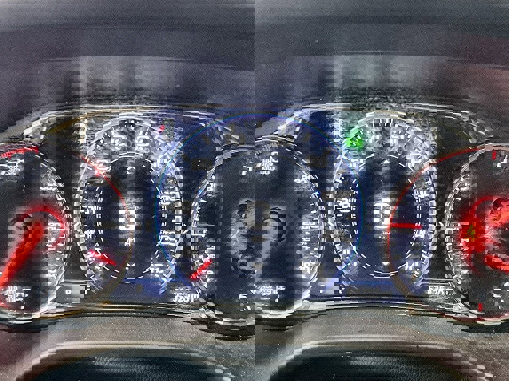 Used 2021 GMC Acadia AT4 w/ Technology Package image 18