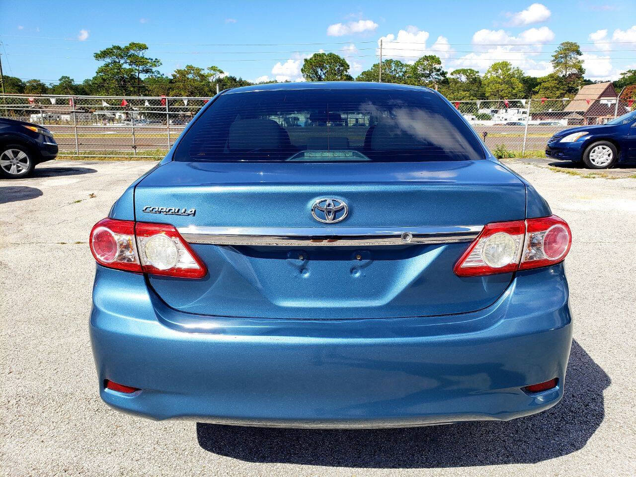 Used 2013 Toyota Corolla L image 3