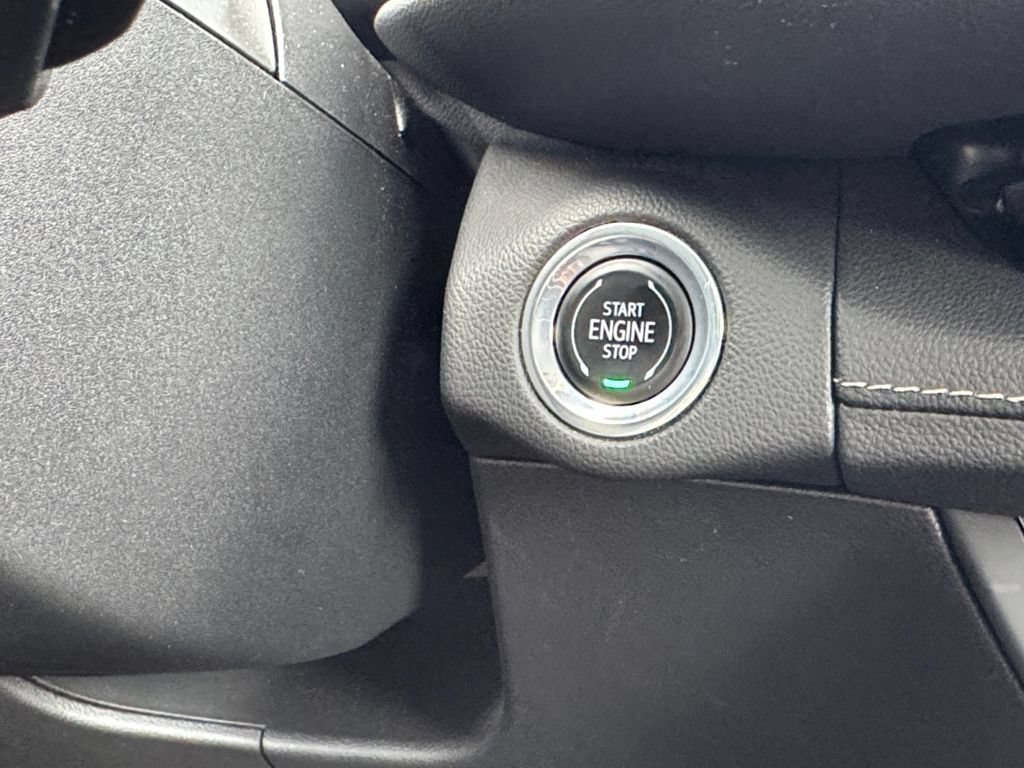 Used 2023 Buick Envision Preferred AWD/4WD image 34