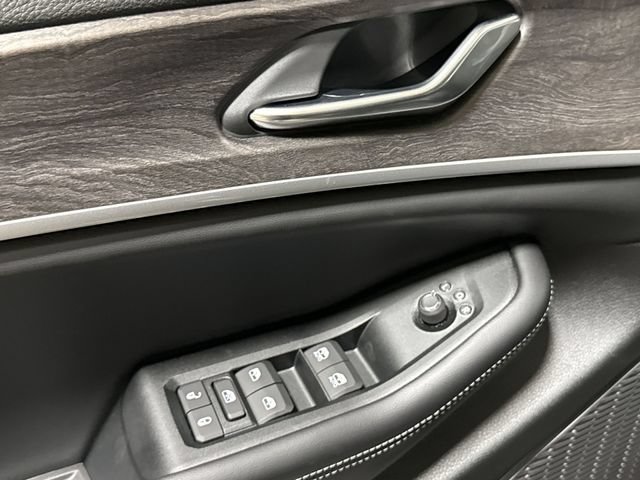 New 2026 Jeep Grand Cherokee Altitude AWD/4WD image 21