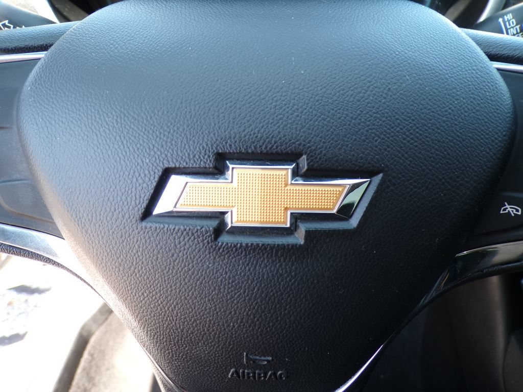 Used 2020 Chevrolet Malibu LT FWD image 31