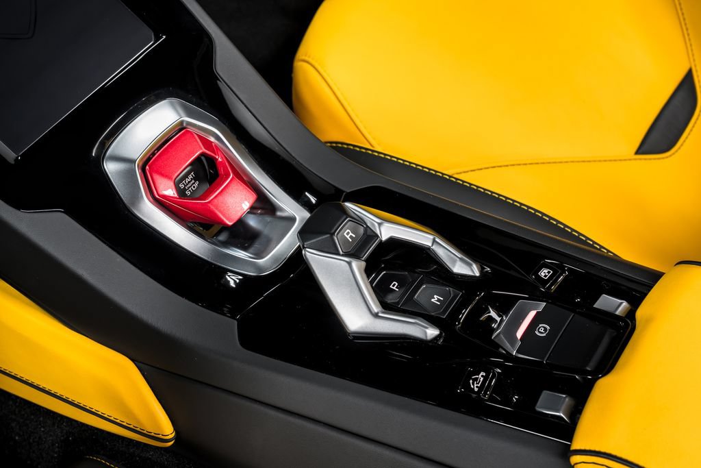 Used 2023 Lamborghini Huracan EVO AWD/4WD image 28