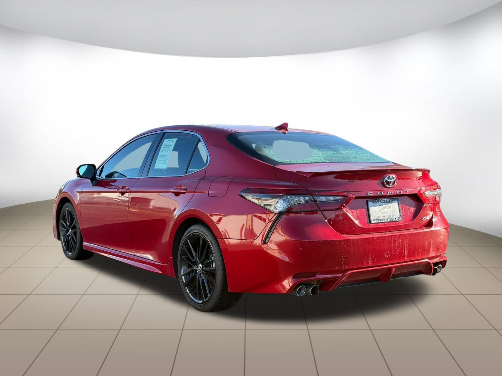 Used 2023 Toyota Camry XSE FWD image 5