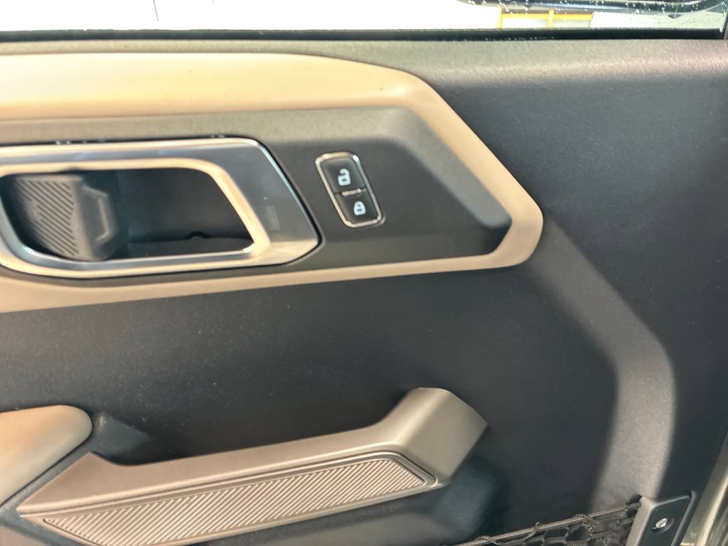 Used 2022 Ford Bronco Wildtrak AWD/4WD image 12