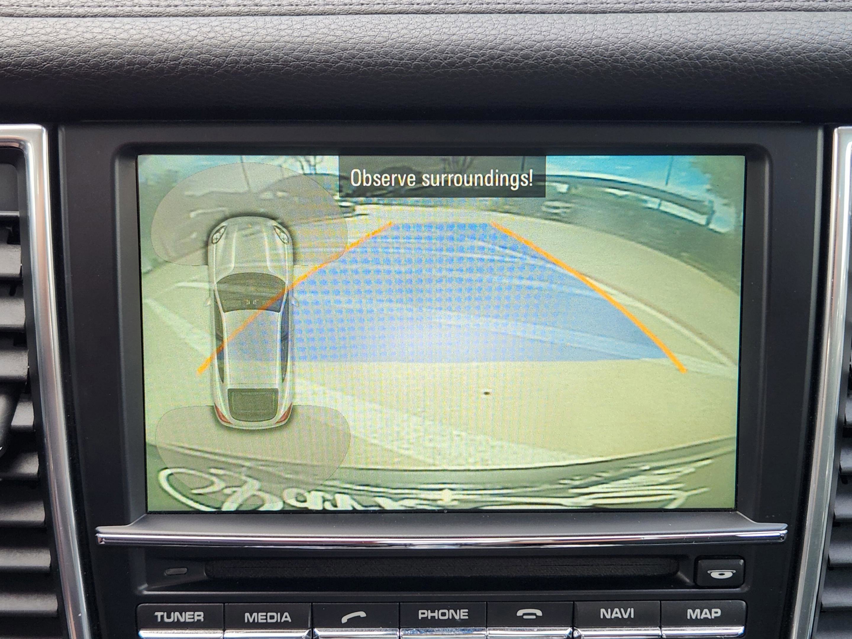 Used 2015 Porsche Panamera S image 11