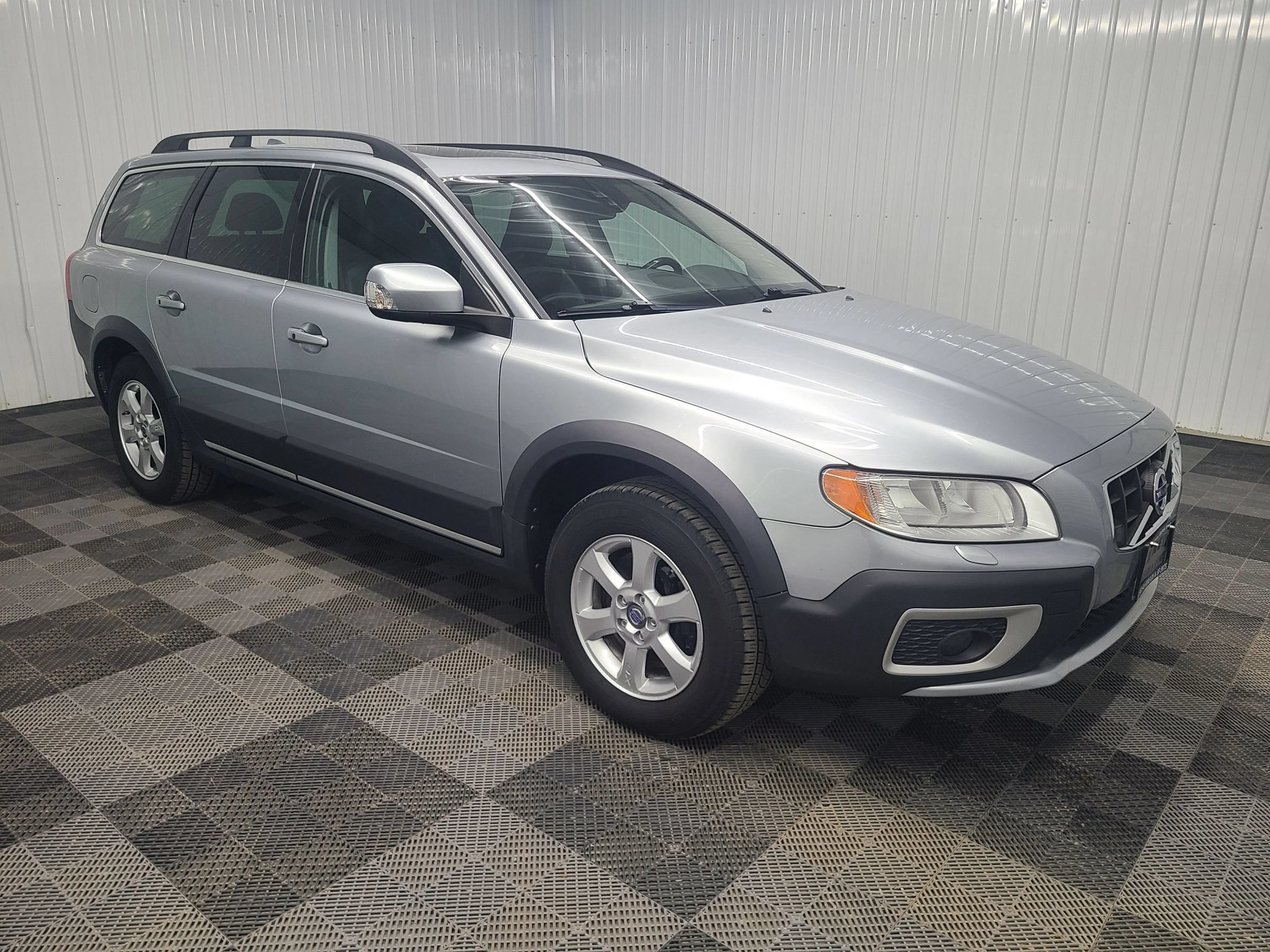 Used 2013 Volvo XC70 3.2 AWD/4WD image 13