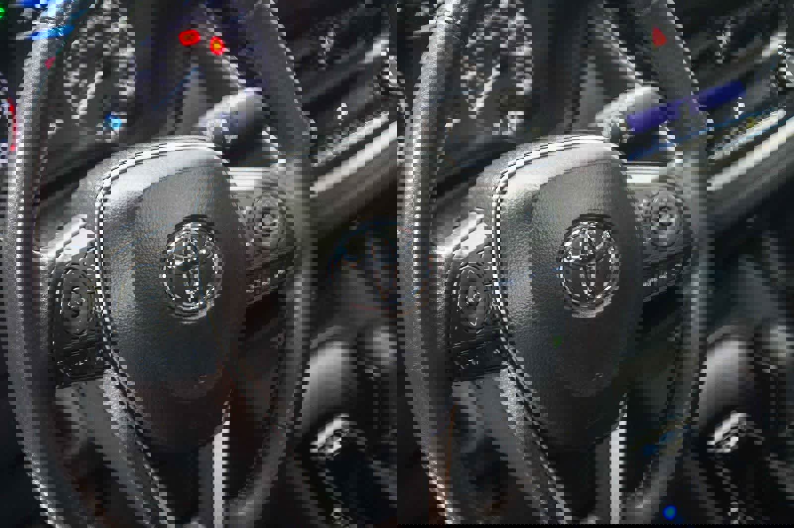 Certified 2024 Toyota Corolla SE w/ SE Premium Package FWD image 21